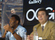 PEL&Eacute; E MASSAINI