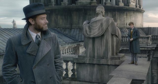 RESENHA CRÍTICA: Animais Fantásticos: Os Crimes de Grandelwald (Fantastic Beasts: The Crimes of Grandelwald) RESENHA CRÍTICA: Animais Fantásticos: Os Crimes de Grandelwald (Fantastic Beasts: The Crimes of Grandelwald)