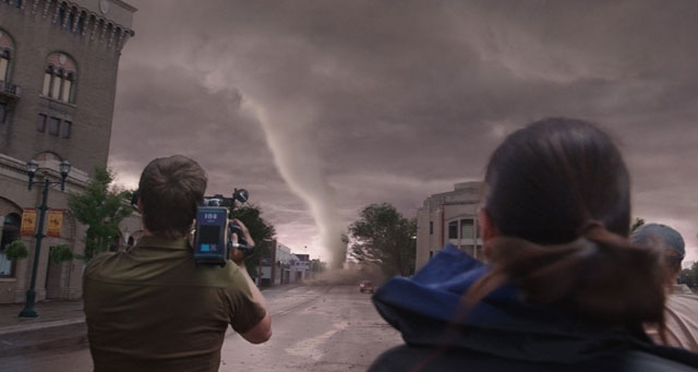 RESENHA CRÍTICA: No Olho do Tornado (Into the Storm) RESENHA CRÍTICA: No Olho do Tornado (Into the Storm)