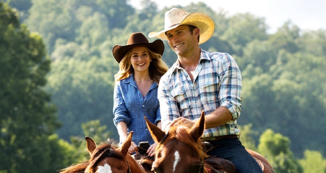 RESENHA CRÍTICA: Uma Longa Jornada (The Longest Ride) RESENHA CRÍTICA: Uma Longa Jornada (The Longest Ride)