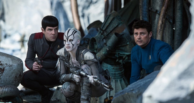 RESENHA CRÍTICA: Star Trek - Sem Fronteiras (Star Trek Beyond) RESENHA CRÍTICA: Star Trek - Sem Fronteiras (Star Trek Beyond)