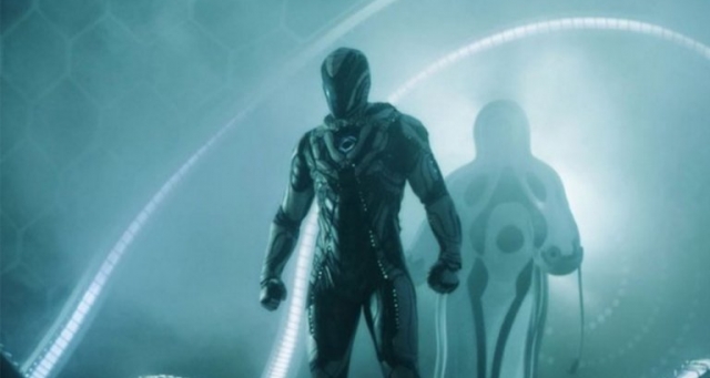 RESENHA CRÍTICA: Max Steel (Idem)