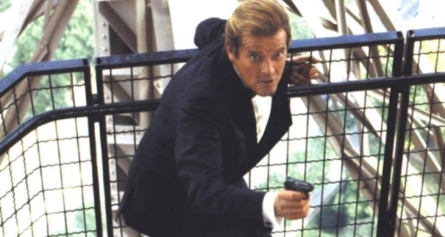 Dossie Bond 14: 007 Na Mira dos Assassinos Dossie Bond 14: 007 Na Mira dos Assassinos