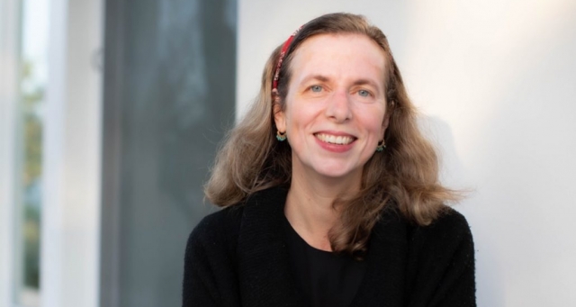 ENTREVISTA COM FLAVIA LINS E SILVA