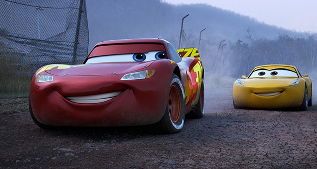 RESENHA CRÍTICA: Carros 3 (Cars 3) RESENHA CRÍTICA: Carros 3 (Cars 3)
