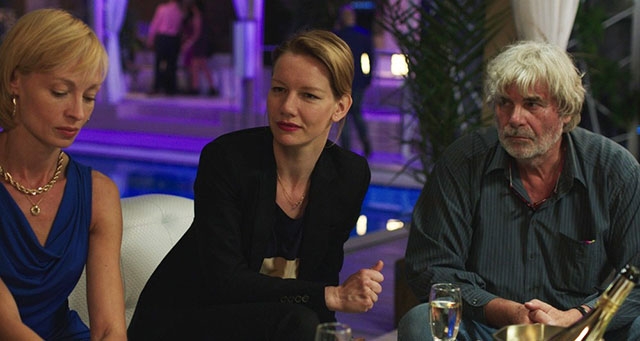 RESENHA CRÍTICA: Toni Erdmann (Idem) RESENHA CRÍTICA: Toni Erdmann (Idem)
