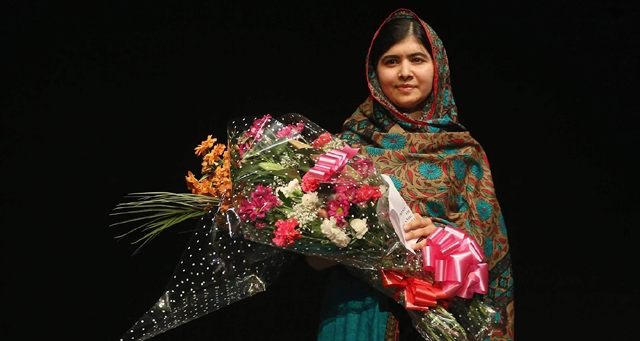 RESENHA CRÍTICA: Malala (He Named Me Malala) RESENHA CRÍTICA: Malala (He Named Me Malala)
